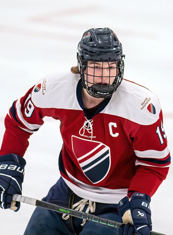 Dexter-Southfield senior Sean Keohane was named winner of USHR's 2023 Defenseman of the Year Award. Keohane, a native of Milton, Mass. and a 2024 Harv